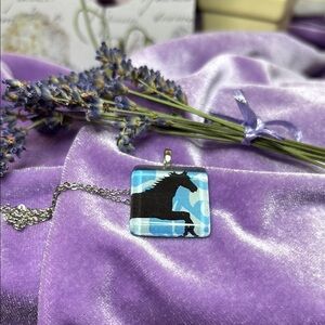 🩵 Horse Silhouette Pendant Necklace Sterling Silver Class on Pendant #EA16